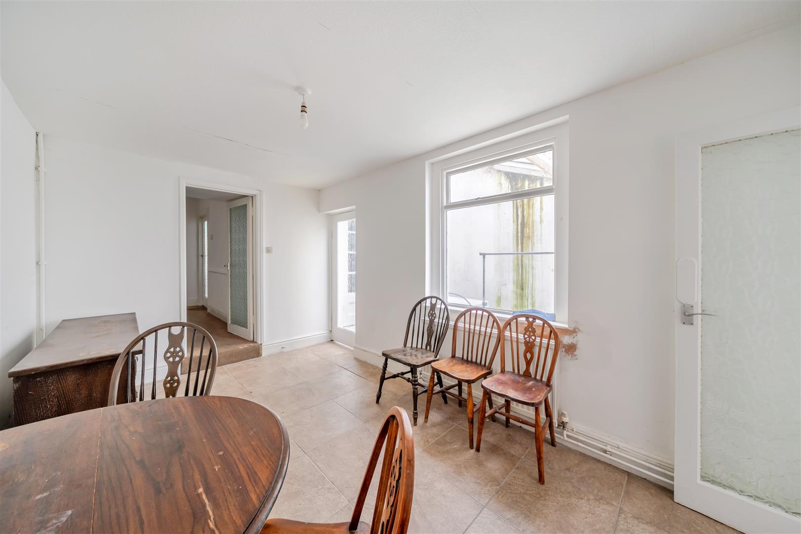 Oxford Street, Swansea, SA1 3JJ